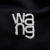 Parlak Rhinestone Kadınlar Wang Letter Pin Broş Trend Moda Takı Broşlar 201009