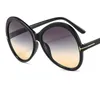 2021 Ny modedesign svart överdimensionerade solglasögon kvinnor stora platta solglasögon trendiga runda gradientglasögon nyanser uv4008119019