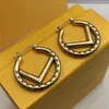 Klasyczne kolczyki z kolczykiem biżuterii Kolczyki dla kobiet moda Big Circle Studs Letter F Stud Hoops Porusza bransoletka 2202161247L