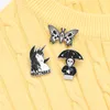 Pin esmaltado de pesadilla, paraguas de caballo personalizado, broche de mariposa y esqueleto, bolso, ropa, solapa, insignia gótica, regalo de joyería para amigos 2292048