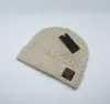 Ny vinter kvinnor stickad hatt märke män varma kepsar designer sport stickade mössor bomull casual beanie