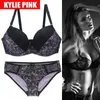 Sexiga Kvinnor Underkläder Set Underkläder Lace Panty Bra Sets Plus Storlek Justera remsor 3/4 Tunna Push Up Seamless Bra Thongs Lingerie Suit Y200708