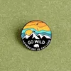 Go Wild Adventure nazywa Emalii Pins Lapel Pins Mountain Polar Bear Sun Explore Brooch and Pins Badge Nature Jewelry5436318