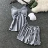Kadın Pijama Bayan Seksi Saten Sling Lingerie Gecelik Iç Çamaşırı Seti İpek Robe Çiçek Dantel Kolsuz Casual Gecelikler1