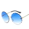 Óculos de sol GD2203 Vintage Moda Sun Glasses Design de luxo Menwomen Women Lunette Soleil Femme Gafas de Sol Mujerhombre14500494