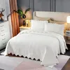 المعرفة إعدادات الأوروبية على السرير على لحاف السرير مجموعة 3pcs شتاء بطانية الغلاف shams الملك بحجم القابل للانعكاس تغطية مطرزة chausub