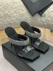 2022 صندل للنساء البلورة PVC PEEP-TE-TE-TOELETH SANDALS SLIPPERS TREND