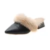 scarpe eleganti da donna alla moda balck bianche pantofole calde in pelo di coniglio a punta invernale coreano con selle da donna con tacchi spessi 3,5 cm