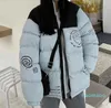 2022 Designer de mode Hommes Down Puffer Jacket Femmes Mode d'hiver Impression Down Manteau Classic Couple Parka Outdoor Warm Feather Outfit Wear