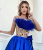 Luxury Feather Prom Klänningar Sexig Strapless Appliqued Lace Pärlor Chic A Line Evening Dresses Sweep Train Side Split Gorgeous Pageant Gowns