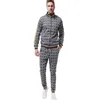 Hommes Sweatsuits 2021 Casual Motif à carreaux Survêtements pour hommes Toutes les saisons Veste + Joggers Vêtements d'extérieur de course Tenues pour hommes Ensembles de mode