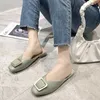 Schuhe Für Frauen 2022 Sommer Halb-Slip Frauen Sandalen Mode Neue Slip-On Schuhe Platz Schnalle Halbe Tasche flache Schuhe