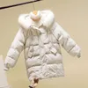 2020 Ny vinterjacka Kvinnor Parka Big Fur Hooded Tjockt Bomull Parkas Kvinnlig Jacka Varm Loose Coat Casual Outwear P1016