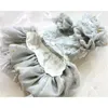 Gratis Verzending Luxe Hond Kleding Huisdier Trouwjurk Beroemdheden Senior Gray 3D Pearl Head-Ornaments Feather Royal Yorkie 201114