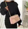 Yumuşak Deri Çapraz Vücut Tasarımcısı Messenger Çanta Moda Omuz Çantası Kadınlar Için Metal Zincir Satchel Debriyaj Çanta Lüks Çanta Lady Flap Çanta Manyetik Toka HBP