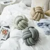 Knotted bola de pelúcia almofada redonda almofada almofada cintura para trás almofadas home sofá cama decoração bonecas crianças brinquedos bebê fotografia adereços y200723