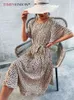 Летнее платье Женщины 2022 Европейский Американский стиль среднего платья с короткими рукавами Печать леопард-печать тонкие талии платья Y220214