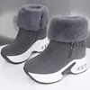 Buty platformowe Zimowe botki na kostki ciepłe pluszowe buty klinowe kobiety zamykane panie śnieżne trampki czarne botyny mejr1