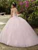 2022 Luxury Beaded Light Pink Quinceanera Klänningar Ärmlös Tulle Lång Sweet 16 Dress Ball Gown Halter Neck Lace-Up Girl Princess Brithday Party Prom Pageant Gowns