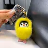 Luxury Real Mink Fur Yellow Pengui Hängsmycke Keychain Leksaker Söt Penguin KeyRing Bag Bil Key Ornament Plush Trinket Smycken Gifts