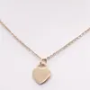 Stainless steel fashion heart-shaped T necklace short female jewelry 18k gold titanium peach heart pendant for woman Tidal current