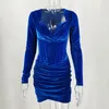 SRUBY Samt Winter Sexy Mini Kleid Gefaltete Lange Hülse V-ausschnitt Elegante Kleid Bodycon Nacht Party Dünne Kleider Vestidos Blau y0118