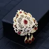 Senaste Sunspicems Marocko Guldfärg Caftan Brosch För Kvinnor Bröllopsklänning Smycken Full Crystal Hijab Lapel Flower Pins WholeSale