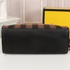 最新のショッピングバッグハンドバッグ財布トートバッグシンボルレターパッチワークカラーキャンバスポータブルスーパー容量高品質の女性バッグ219y