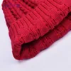 ENJOYFUR cappelli invernali per le donne Twist-tipo cashmere cappello lavorato a maglia femminile berretti ragazza gorro moda spesso caldo pompon berretti Y201024