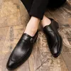 2020 Italienska Klädskor Män Bröllopsfest Skor Högkvalitativ Casual Loafer Man Designer Flat Shoes Plus Size 38-48 LJ201014