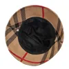 Herfst en winter nieuwe damesstreep mode warme sunshade vissers hoed suede bassin hoed casual opvouwbare thermal1