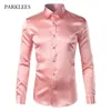 Różowa jedwabna koszula satynowa mężczyźni 2017 moda z długim rękawem męskie slim smoking koszulki casual błyszczącej emulacji jedwabny przycisk Down Sukienka G0105