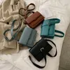 Heißer Verkauf Einfarbig PU Leder Umhängetaschen 2020 Frauen Pu Leder Schulter Taschen Kurze Klappe frauen Casual Messenger umhängetasche