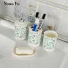 4 stks / set Afdrukken Badkamer Accessoire Set Huishoudelijke Decor Lotion Dispenser Mondwash Cup Zeepbak Set LJ201204