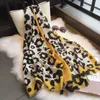 PHLE foulard en coton imprimé léopard tout assorti nouvelle serviette de plage de vacances à la mer femme crème solaire grand châle foulards de luxe