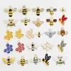 20st Enamel Bee Charms Alloy Random Blandat Bumblebee HoneyBee Halsband Hängsmycke Fynd Smycken Tillbehör