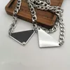 Mannen ketting designer sieraden zilver hoge kwaliteit roestvrij staal sieraden omgekeerde driehoek hanger charme partij hond tag zwart witte mode hangers kettingen