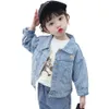 Giacca di jeans per ragazze Stile casual Jacekt per ragazze Modello di lettera Giacca per bambini Primavera Autunno Vestiti per bambini per bambini 201125