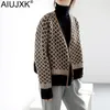 AIUJXK Automne Hiver Mode Argyle Cardigan Femmes Vintage Chandails À Manches Longues Vêtements Tricotés Lâche V Cou Tricots 201203