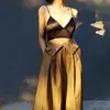 [EAM] 높은 허리 노란색 긴 주름 잡힌 분할 넓은 다리 바지 새로운 느슨한 맞는 바지 여성 패션 조류 봄 가을 1m646 201106