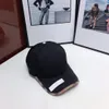 Moda Deportes Gorras de béisbol Diseñadores de alta calidad Gorra de béisbol Moda para hombres y mujeres Pareja Protector solar Sombrero Bloqueo de luz al aire libre Mantener sombreros calientes Estilo bueno agradable