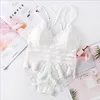 Gymnase respirant des femmes en dentelle de soutien-gorge en dentelle sets sous-vêtements sans couture