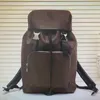 Original Leder Rucksack Männer Reisetaschen Rucksäcke Mode Klassische Abdeckung Krawatte Seil Rucksack Große Kapazität Bergsteigen Sport Haspe Tasche