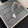 Silver Necklace Luxury Designer Jewelry Fashion Letter 2 Colors Pendants Neckwear Mens Womens Geometry Necklaces Party Clothes Ornaments