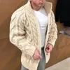 Cardigan da uomo Maglione di colore beige Autunno Inverno Abbigliamento Giacca di maglieria spessa Cappotto da uomo Twist lavorato a maglia Cardigan taglie forti