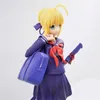 Novo destino de 20cm Stay Night Saber Saber Escola Uniforme Estilo Ação Figura Toys Coleção de brinquedos de Natal Doll5790087