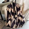 Kobiety Szalik Cashmere Drukuj Liść W Doubel-Sided Tassel Grube Ciepłe Koc Jesień Zima Pashmina Miękki Szal Wrap Bufanda Echarpe 220106