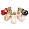 Zapatos de cuero suave para bebés, zapatos de princesa con lazo para niñas nacidas, zapatos de cuna antideslizantes de suela blanda 0-18M LJ201214