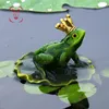 Harts flytande grodor Staty Creative Frog Sculpture Outdoor Garden Pond Decorative Home Fish Tank Garden Decor Desk Prydnad T2001239N