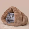 Colore Cute Soft Warm Cat Cave Bed Fleece House Sacco a pelo Tappetino per cani Cuscino Nido Prodotti per animali domestici per cucciolo Y200330